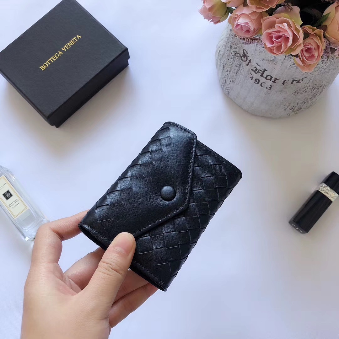 個性的なデザ 人気ブランドボッテガヴェネタ Bottega Veneta 実物の写真 N品スーパーコピー代引き対応国内発送後払い安全必ず届く優良サイト